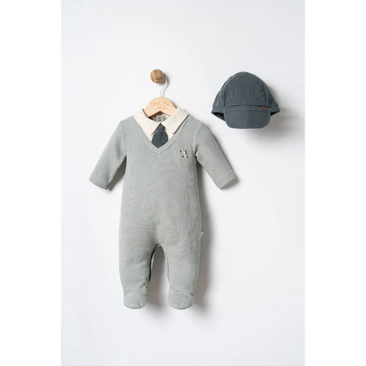 Baby Jumpsuit — Covered feet — 0-3-6-9 months — 4574MY