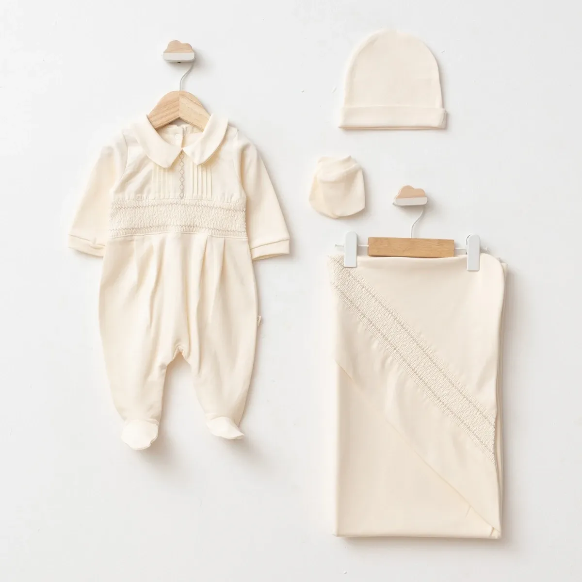 Newborn Going-Home Set — Set pieces: 4 — 0-3 months — 7111PG