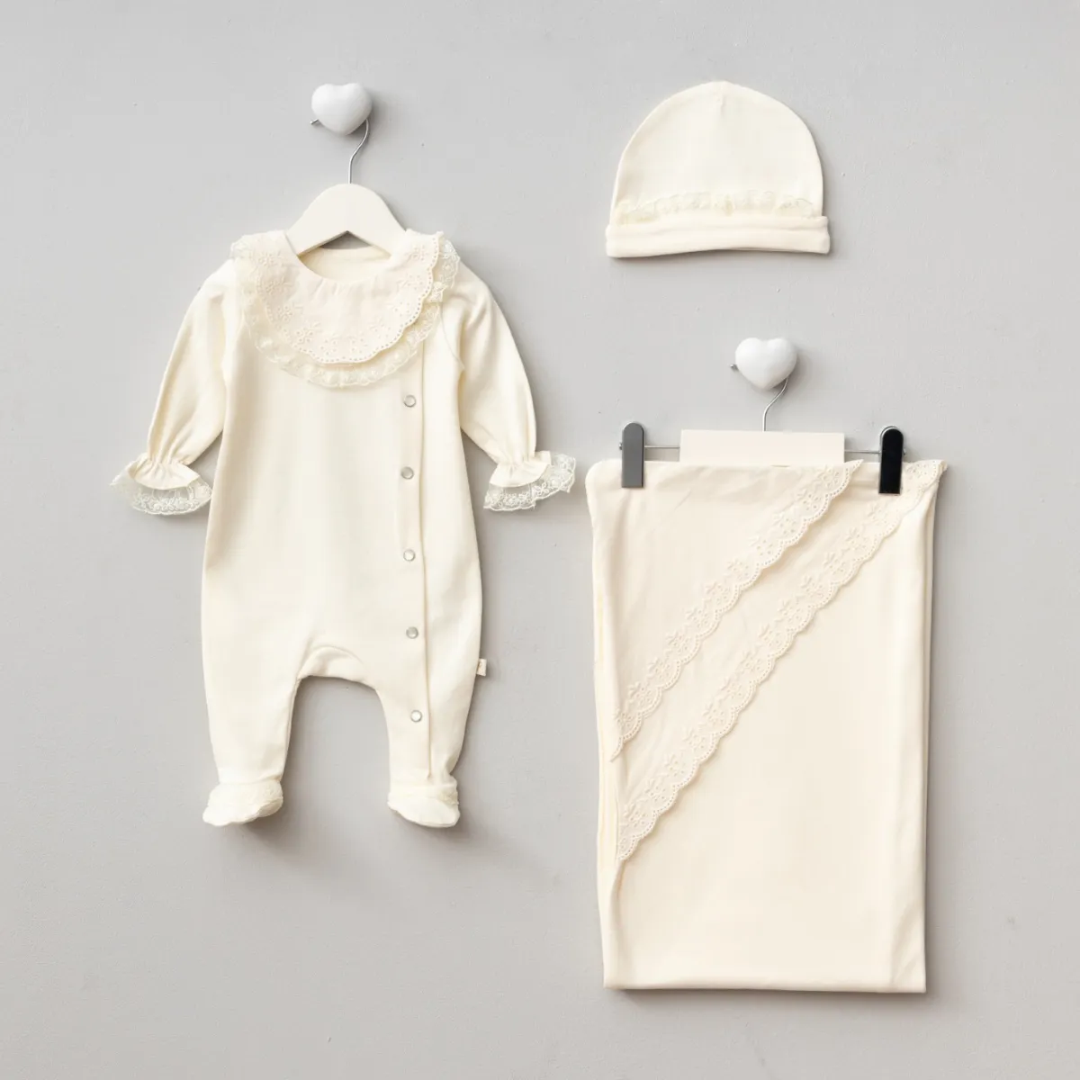 Girls' Outfit Set — Broderie detail — 0-3 months — 9119PG
