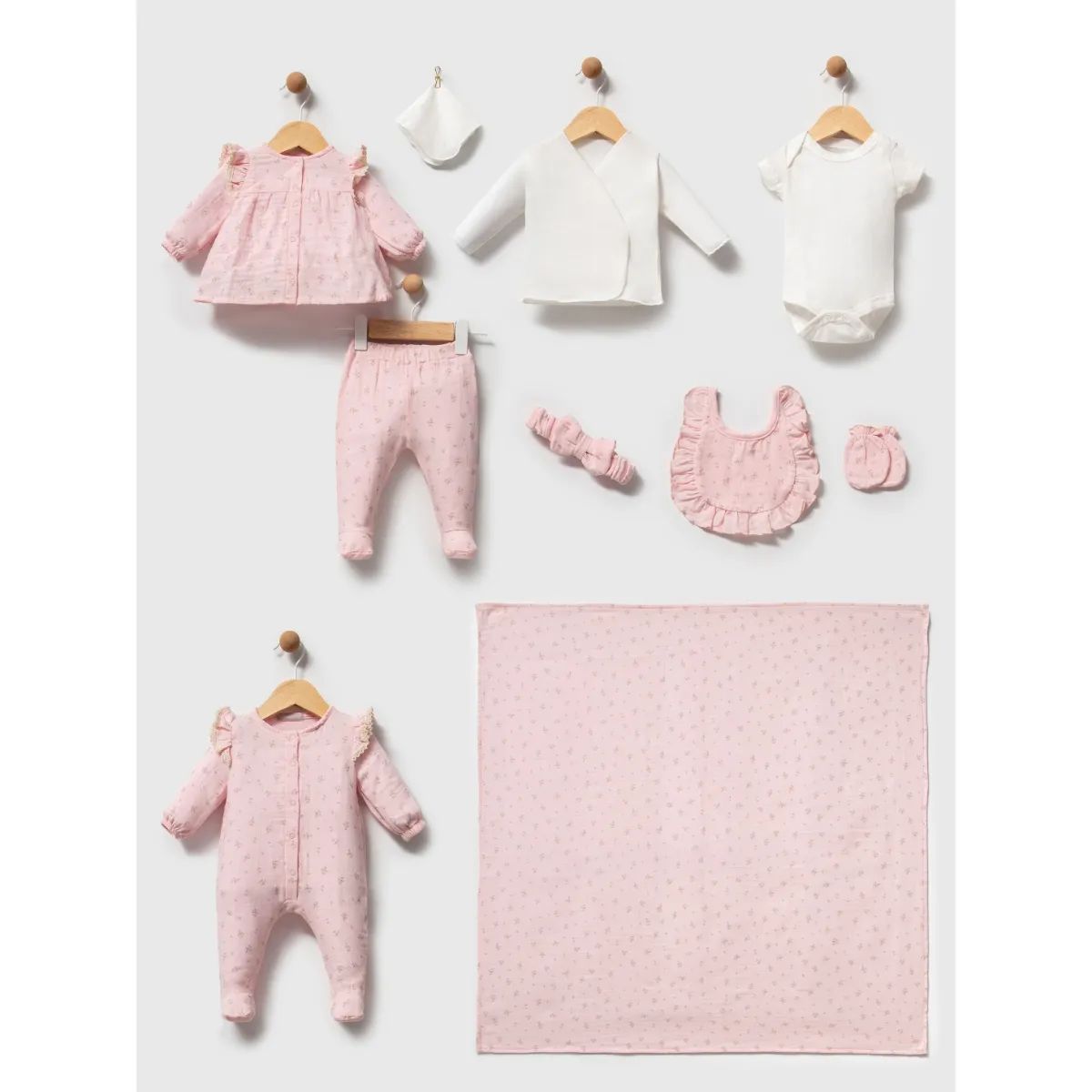 Newborn Going-Home Set — Muslin, Floral motif — Set pieces: 10 — 0-3 months — 60002LV