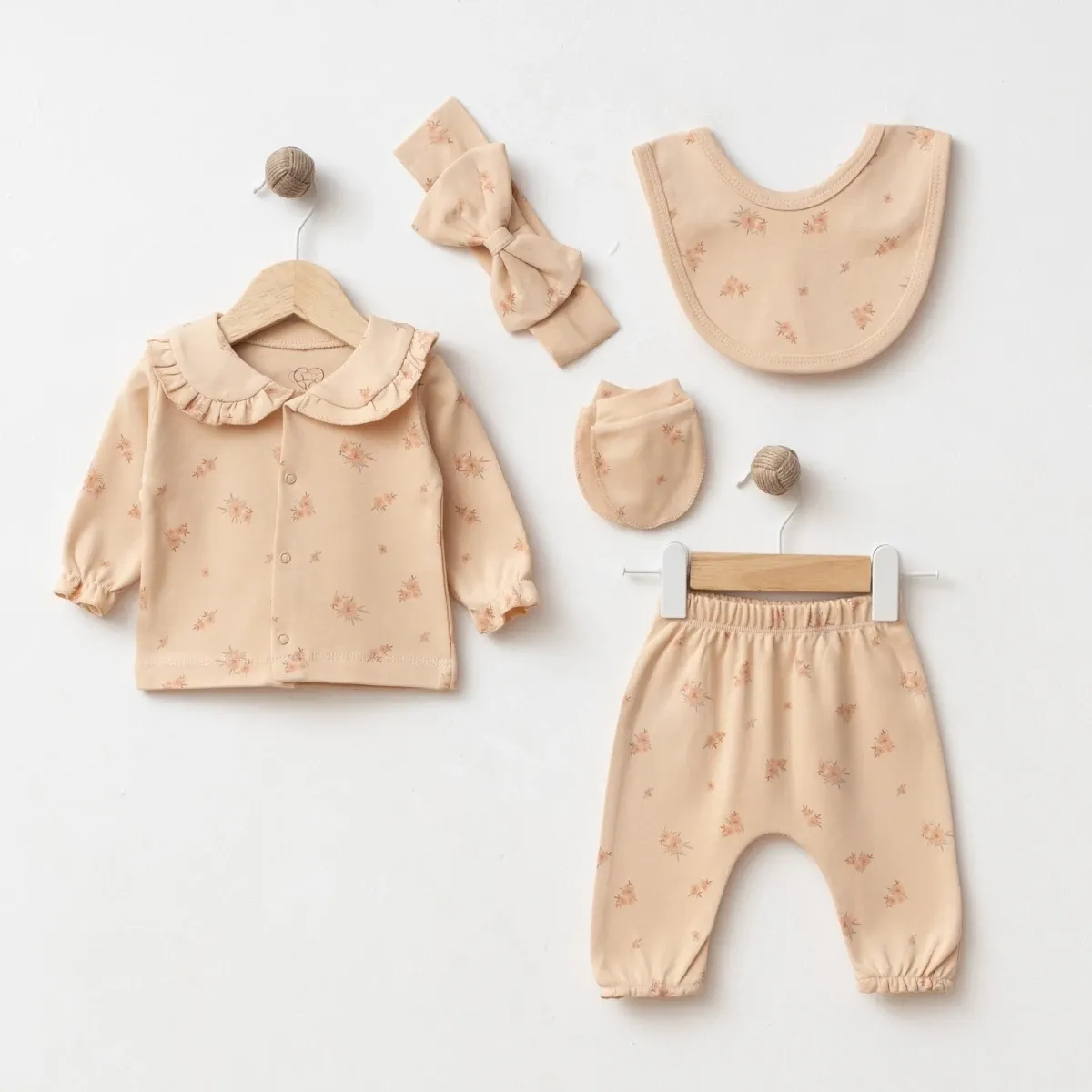 Newborn Going-Home Set — Set pieces: 5 — 0-3 months — 5086EB