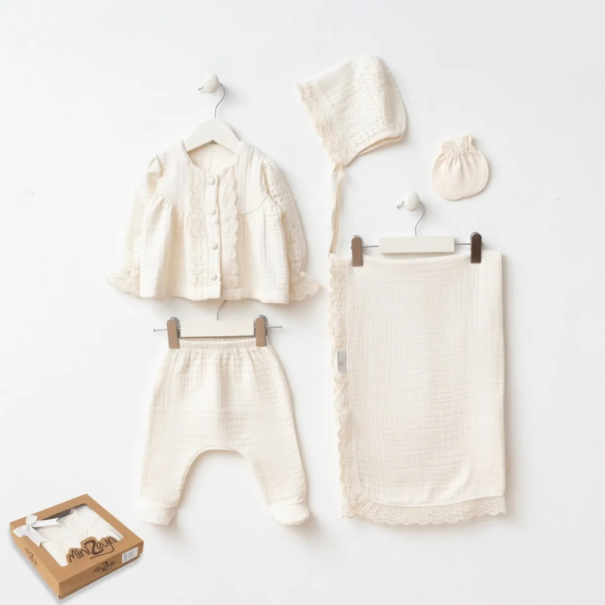 Newborn Going-Home Set — Muslin, Boxed packaging — 0-3 months — 6015MZ
