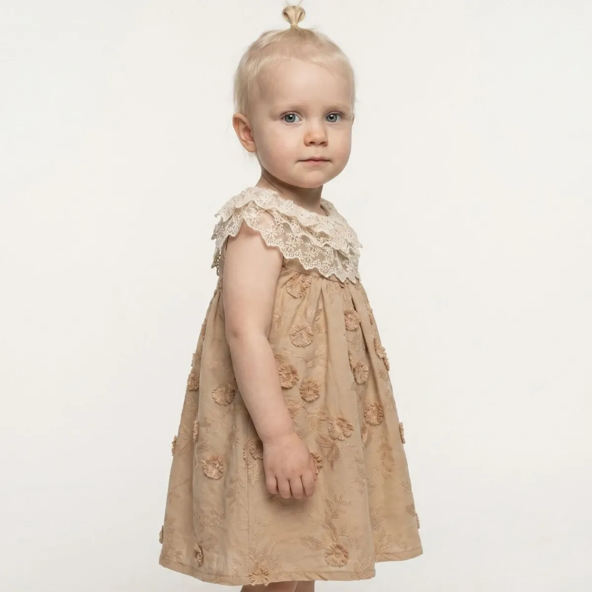 Dress — Broderie detail — 2-3-4 years — 2634CA