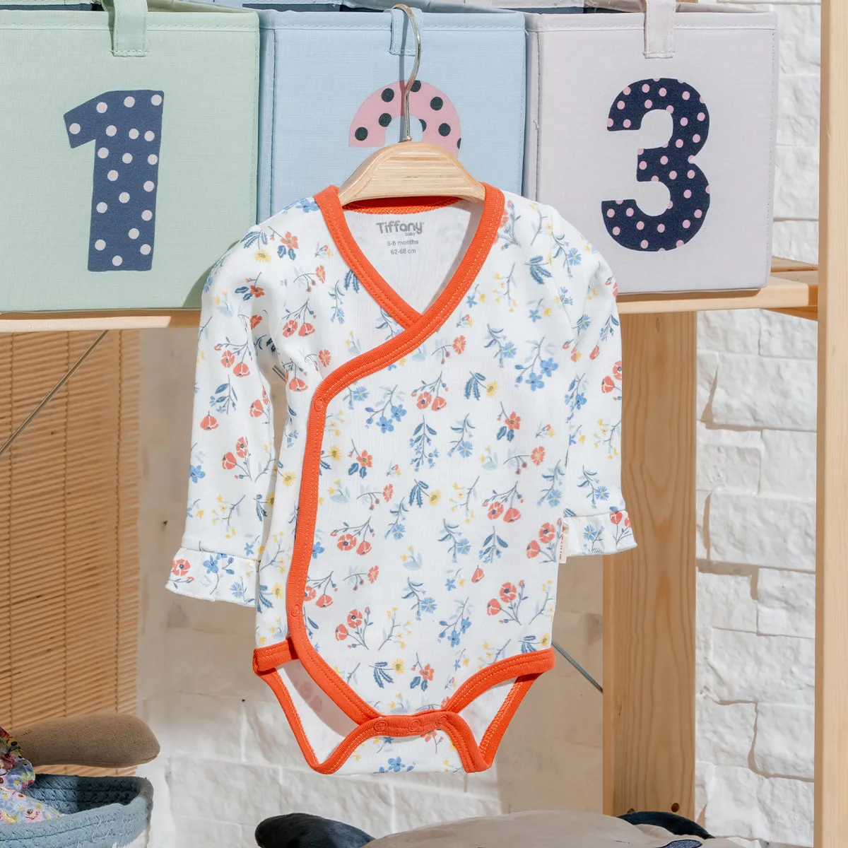 Baby Jumpsuit — Wrap design — 3-6-9 months — 11022Tİ