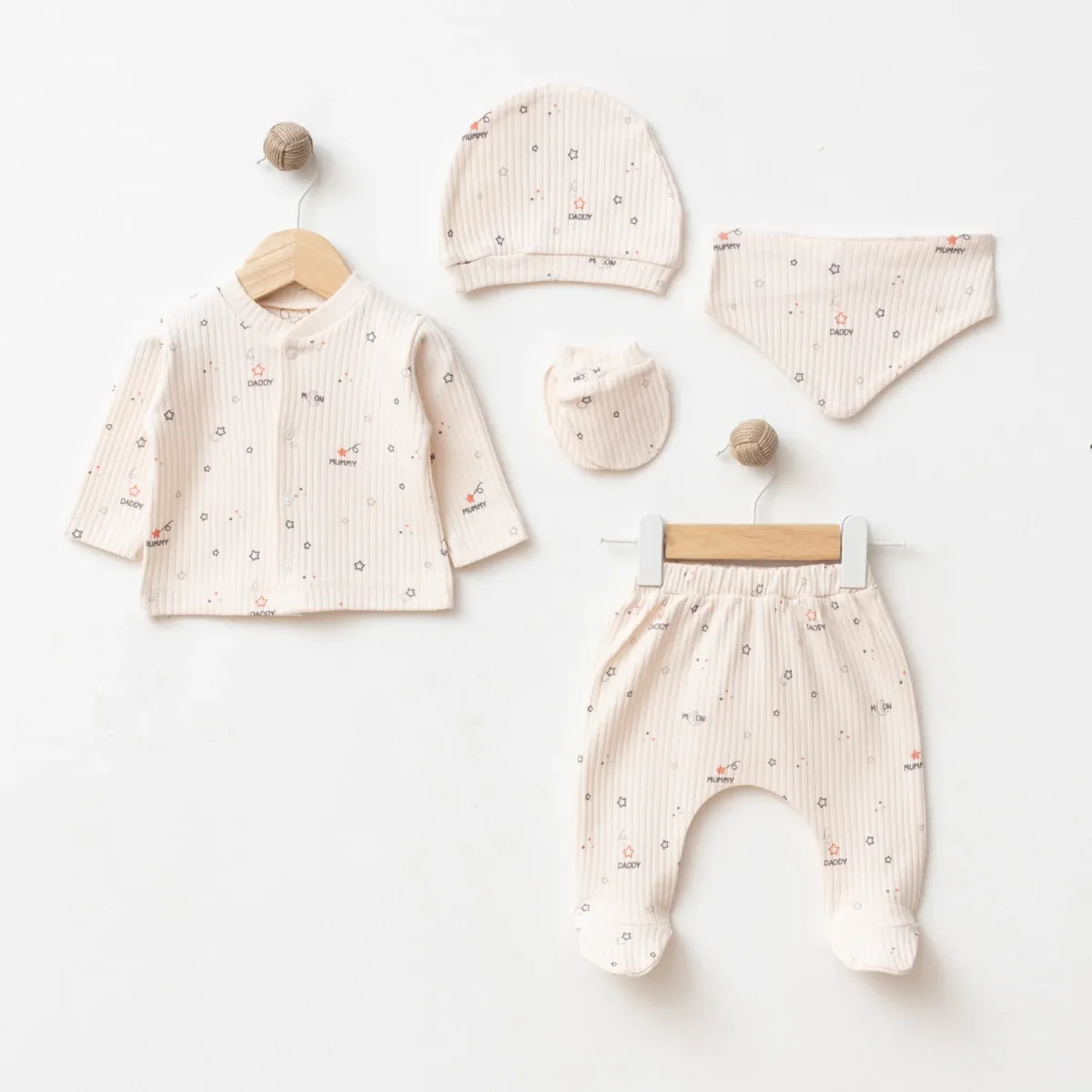 Newborn Going-Home Set — Star motif — Set pieces: 5 — 0-3 months — 5096EB