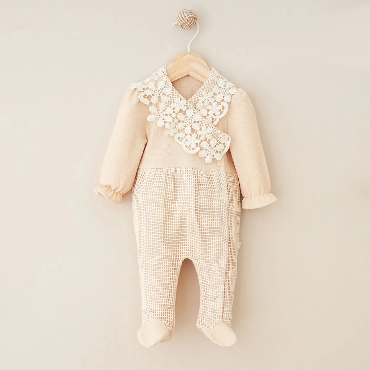 Baby Jumpsuit — Covered feet — 0-3-6-9 months — 4105MY