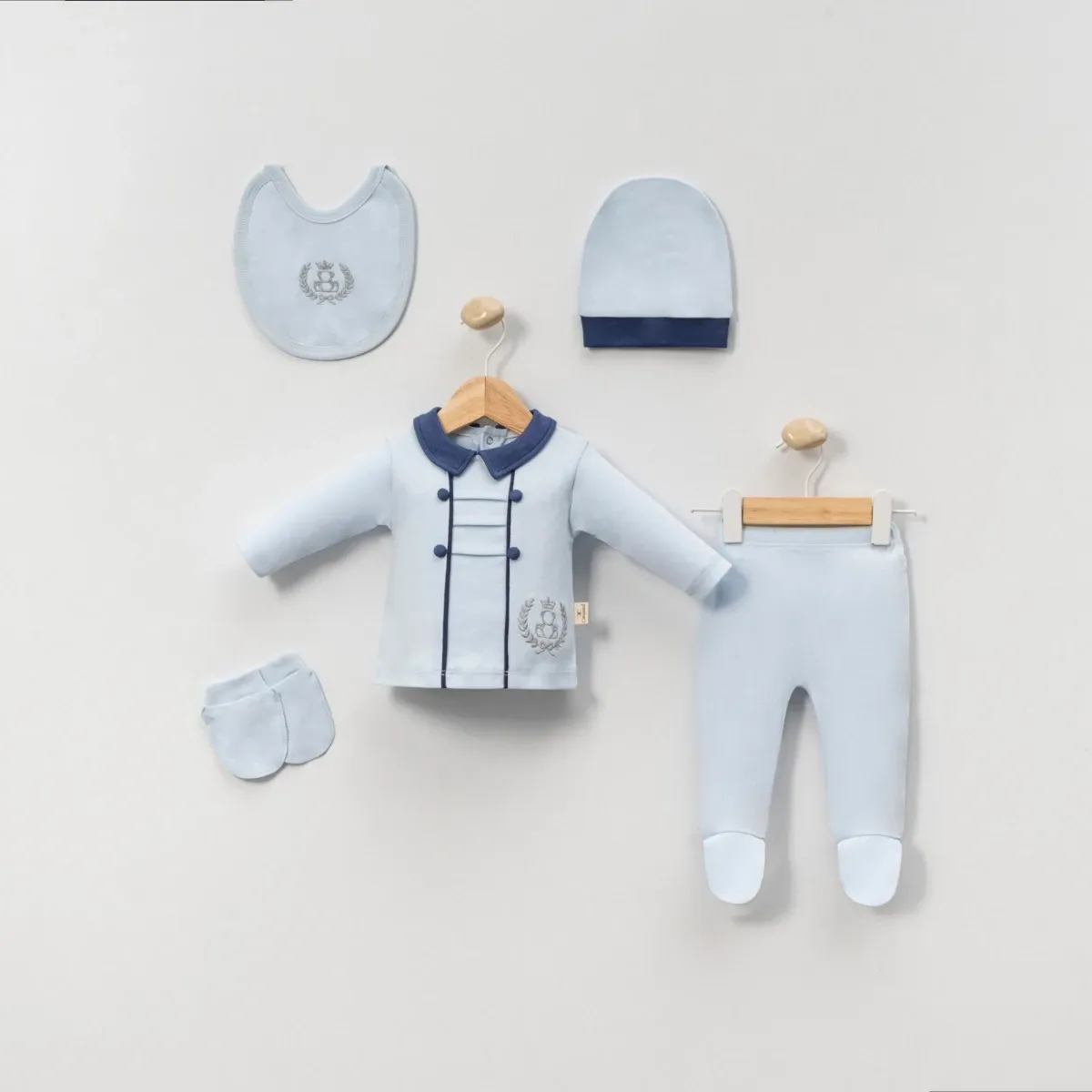 Newborn Going-Home Set — Lion motif — Set pieces: 5 — 0-3 months — 2094MC