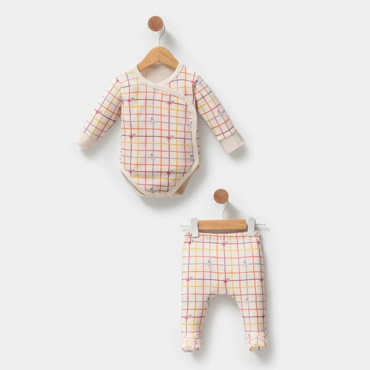 Girls' Outfit Set — Check pattern, Wrap design — 3-6-9 months — 4053EB