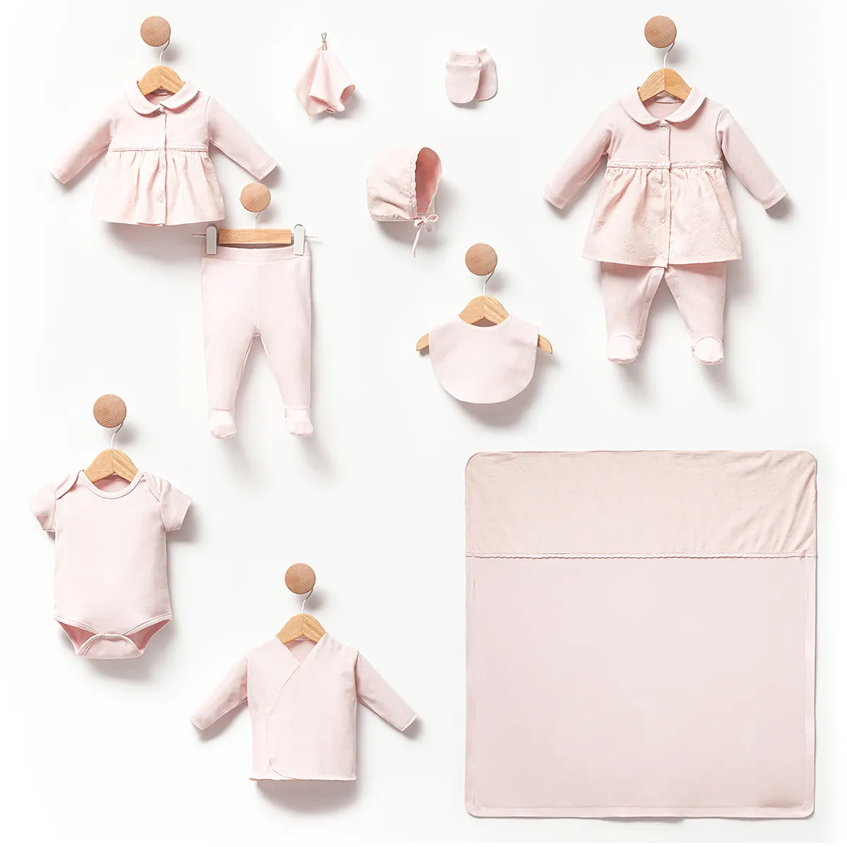 Newborn Going-Home Set — Broderie detail — Set pieces: 10 — 0-3 months — 427487CS