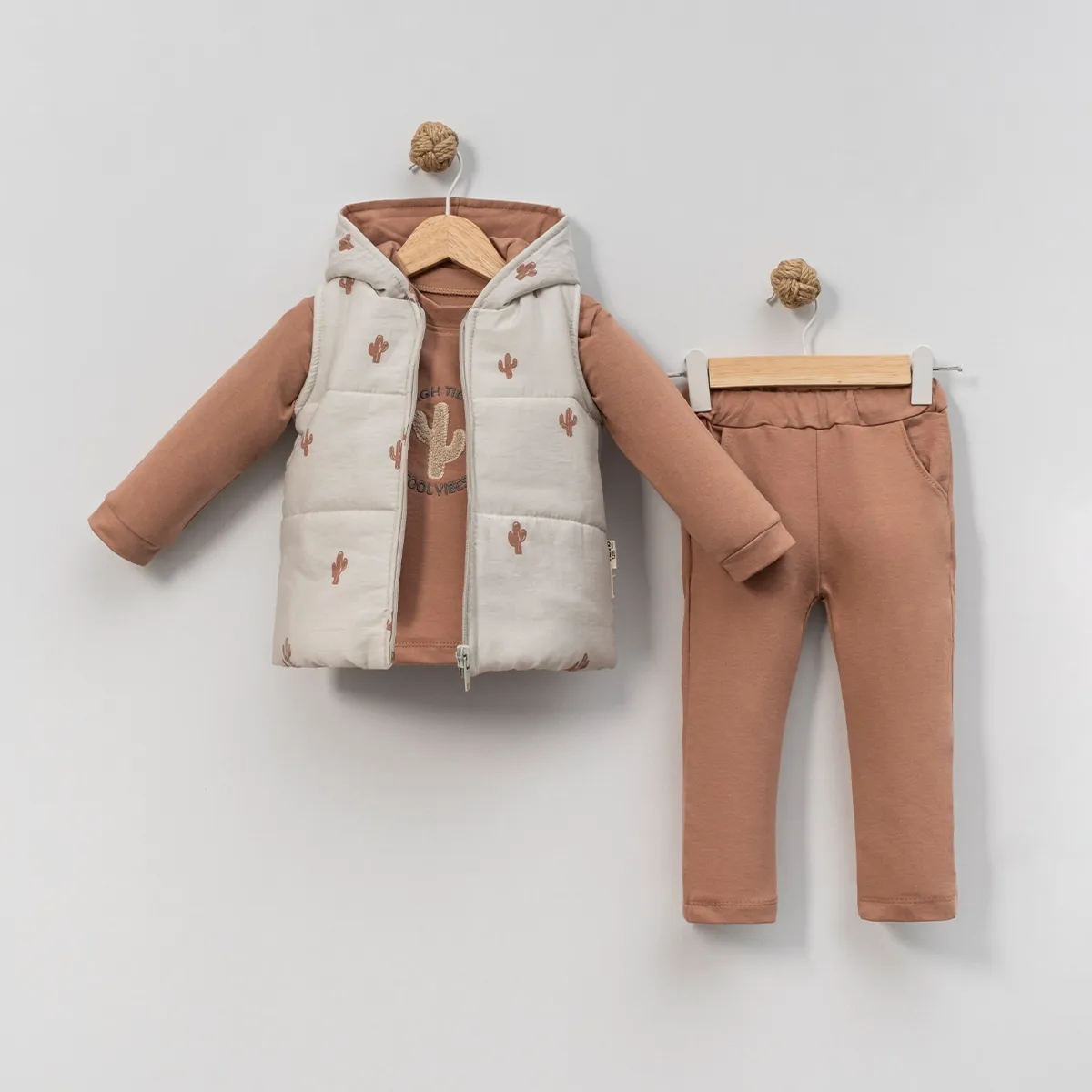 Boys' Outfit Set — Set pieces: 3 — 9-12-18 months — 2532CA