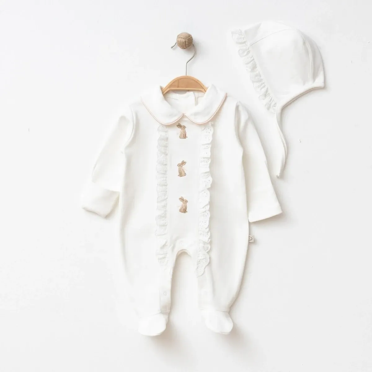 Baby Jumpsuit — Embroidery, Lace detail, Rabbit motif — 3-3-6 months — 5500OB