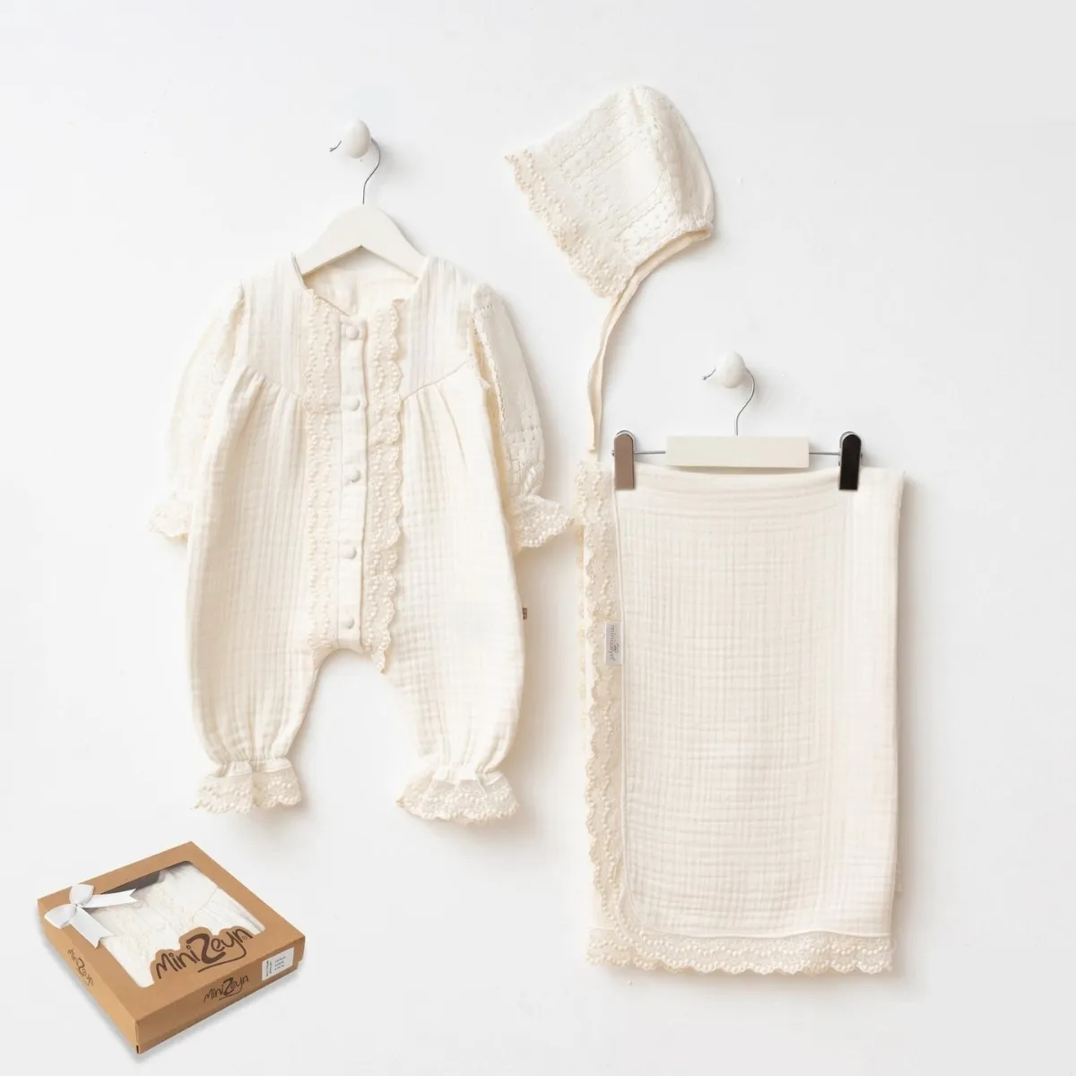Newborn Going-Home Set — Muslin, Boxed packaging — 0-3 months — 6013MZ