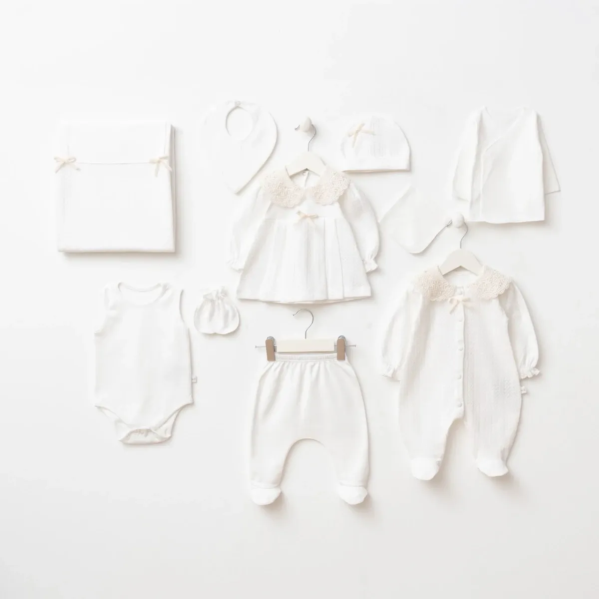 Newborn Going-Home Set — Set pieces: 10 — 0-3 months — 10018MZ