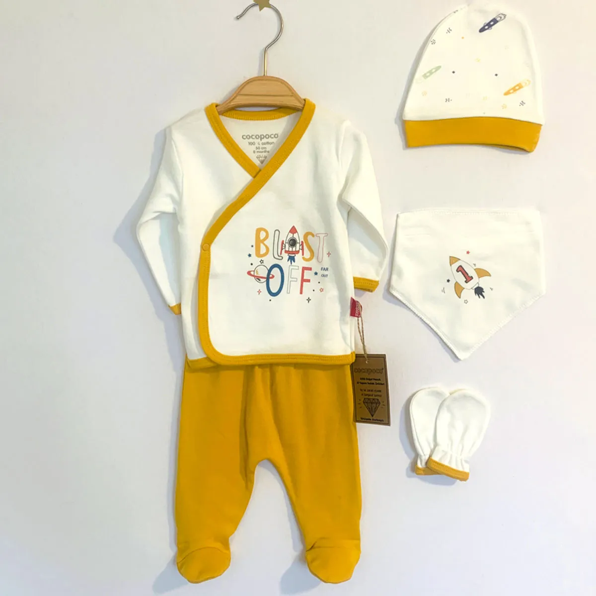 Newborn Going-Home Set — Set pieces: 5 — 0-3 months — 1011CC