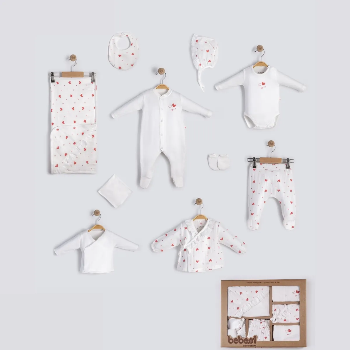 Newborn Going-Home Set — Heart motif — Set pieces: 10 — 0-3 months — 4148BE