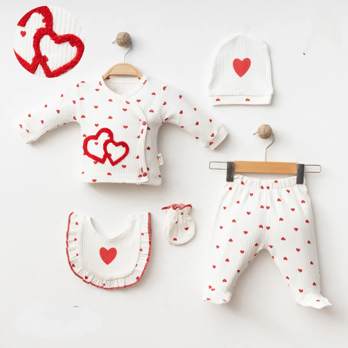 Newborn Going-Home Set — Embroidery, Heart motif — Set pieces: 5 — 0-3 months — 24219CY
