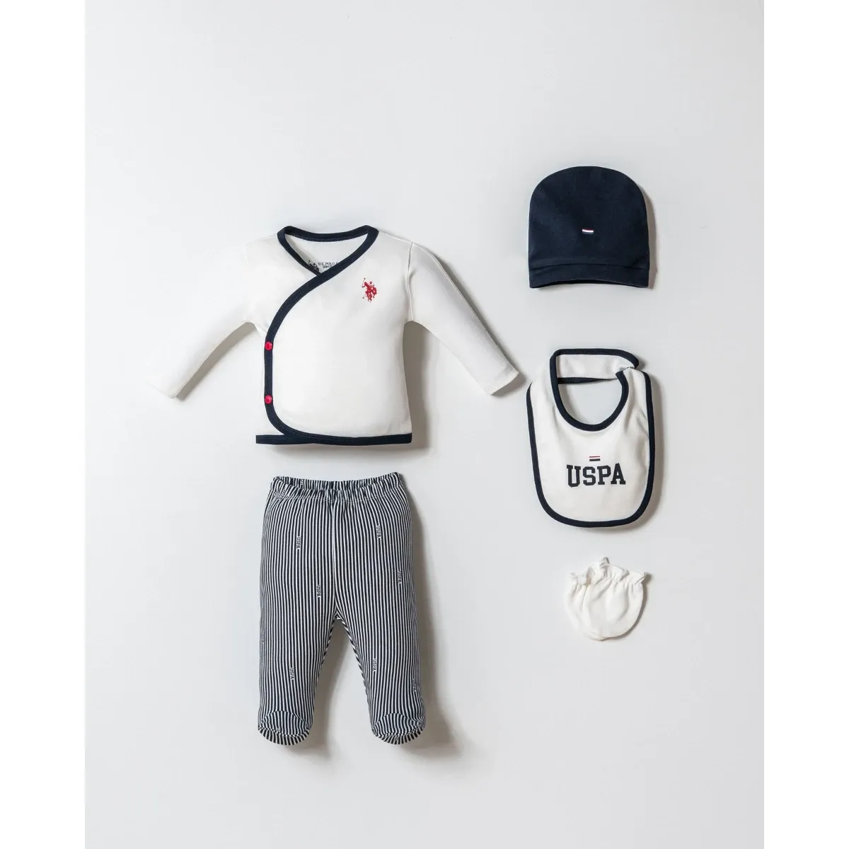 Newborn Going-Home Set — Set pieces: 5 — 0-3 months — 2859US