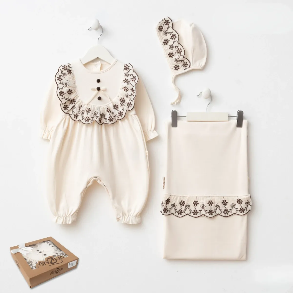 Newborn Going-Home Set — Boxed packaging — Set pieces: 3 — 0-3 months — 6000MZ