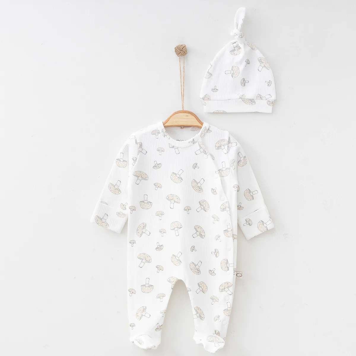 Baby Jumpsuit — Print, Sleeveless — 0/3-0/3-3/6 months — 3300OB