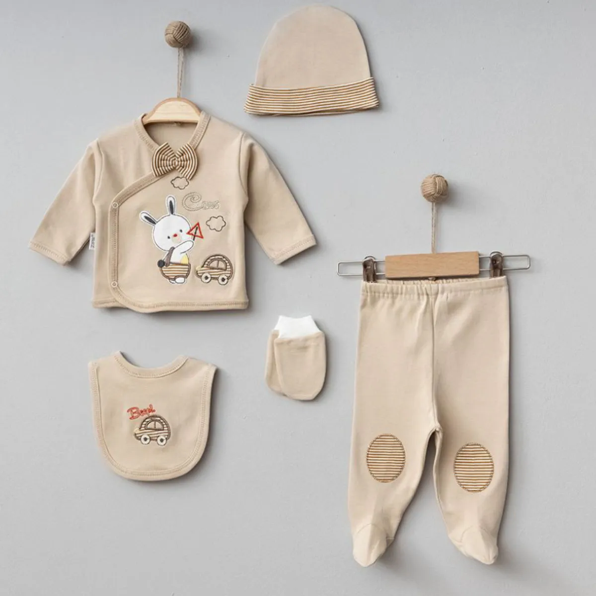 Newborn Going-Home Set — Rabbit motif — Set pieces: 5 — 0-3 months — 593ZP