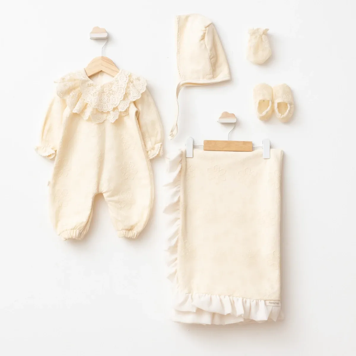Newborn Going-Home Set — Set pieces: 5 — 0-3 months — 7032PG