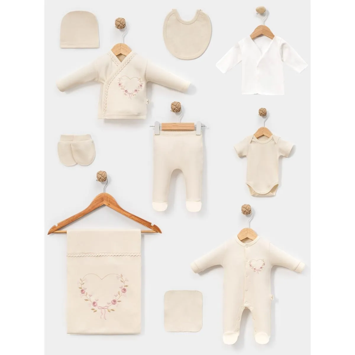 Newborn Going-Home Set — Embroidery, Heart motif — Set pieces: 10 — 0-3 months — 3038MC