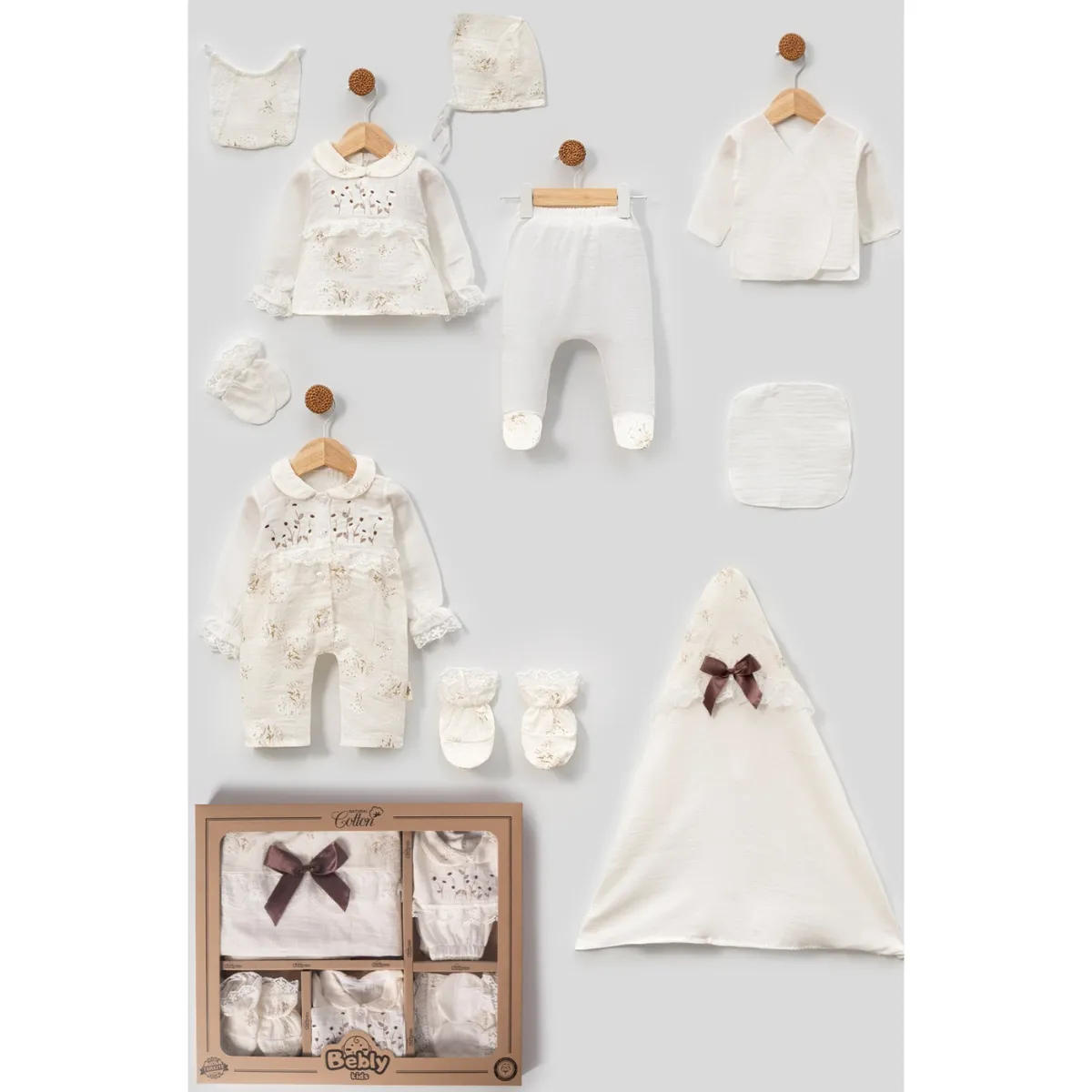 Newborn Going-Home Set — Muslin, Floral motif — Set pieces: 10 — 0-3 months — 10008BK