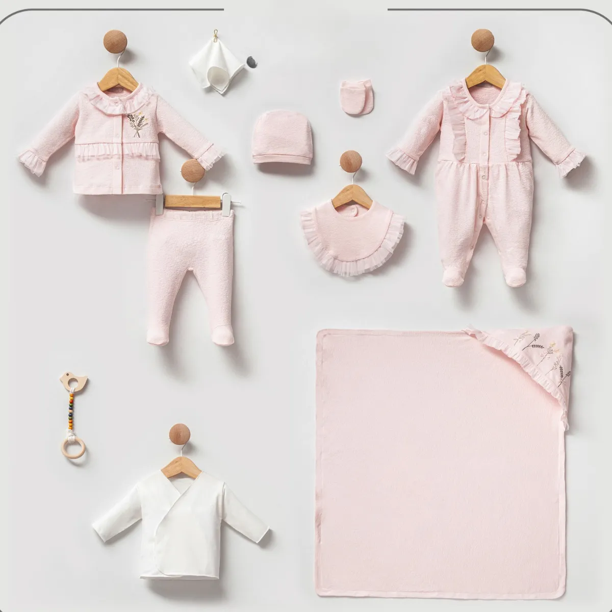 Newborn Going-Home Set — Embroidery, Floral motif — Set pieces: 10 — 0-3 months — 427491CS