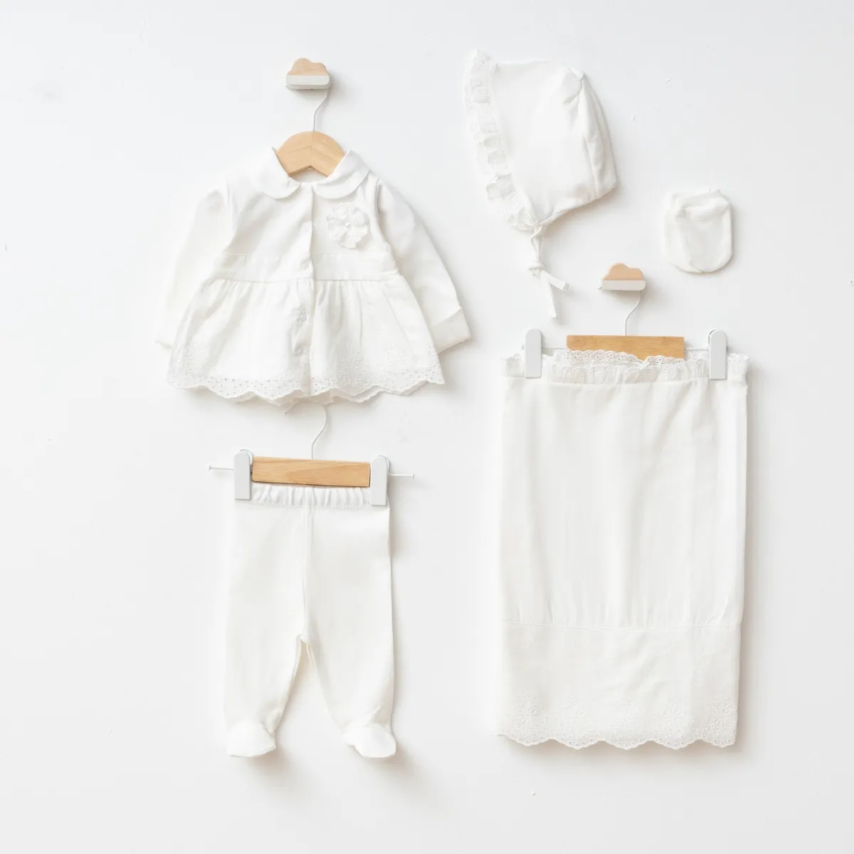 Newborn Going-Home Set — Woven fabric — Set pieces: 5 — 0-3 months — 6153PG