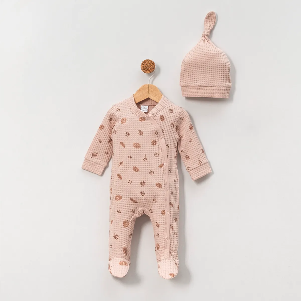 Baby Jumpsuit — Waffle texture, Leaf motif — 3-6 months — 4086OK