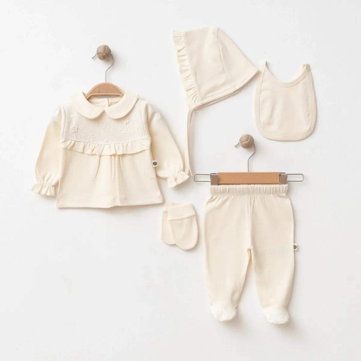 Newborn Going-Home Set — Lace detail — Set pieces: 5 — 0/3-0/3-3/6 months — 2020IB