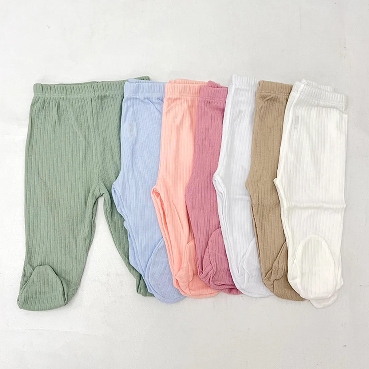 Baby Bottoms — Covered feet — 0/3-3/6 months — 1081OK