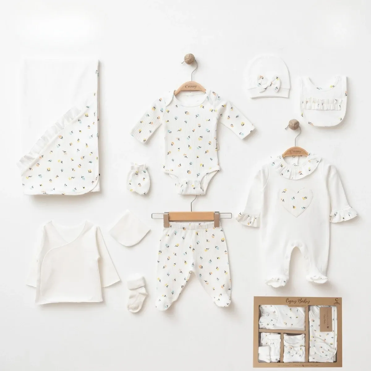 Newborn Going-Home Set — Embroidery, Heart motif — Set pieces: 10 — 0-3 months — 26203CY