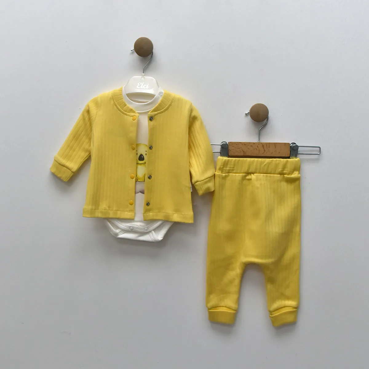 Baby Outfit Set — Print, Sleeveless — Set pieces: 3 — 3-6-9 months — 6862LG
