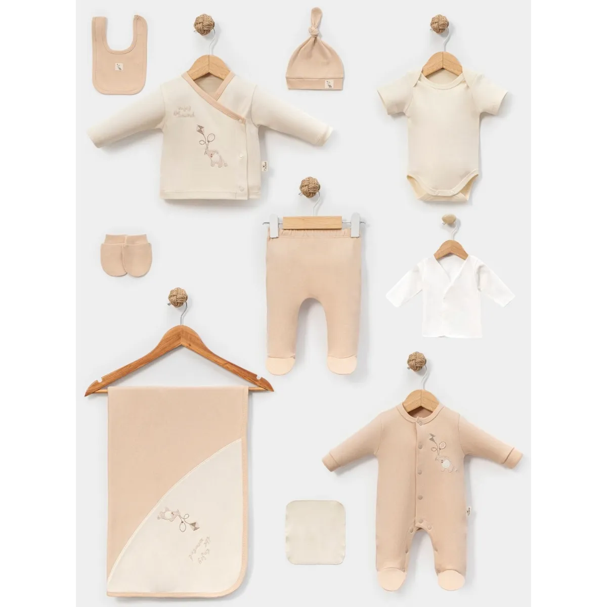 Newborn Going-Home Set — Embroidery, Elephant motif — Set pieces: 10 — 0-3 months — 3039MC