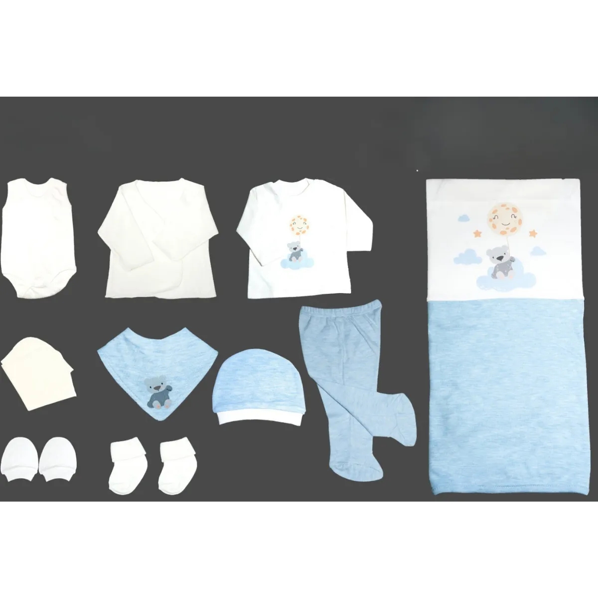 Newborn Going-Home Set — Bear motif — Set pieces: 10 — 0-3 months — 07NB