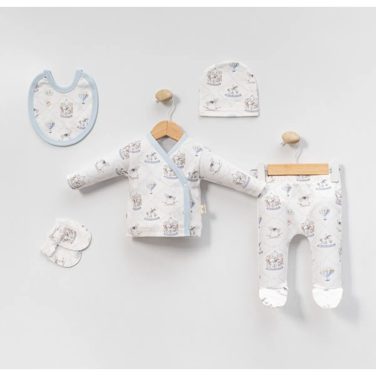 Newborn Going-Home Set — Set pieces: 5 — 0-3 months — 2110MC
