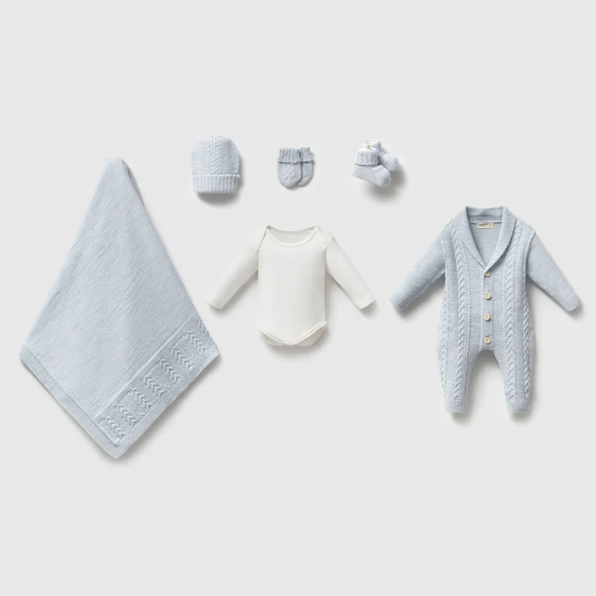 Newborn Going-Home Set — Set pieces: 5 — 0-3 months — 8528N