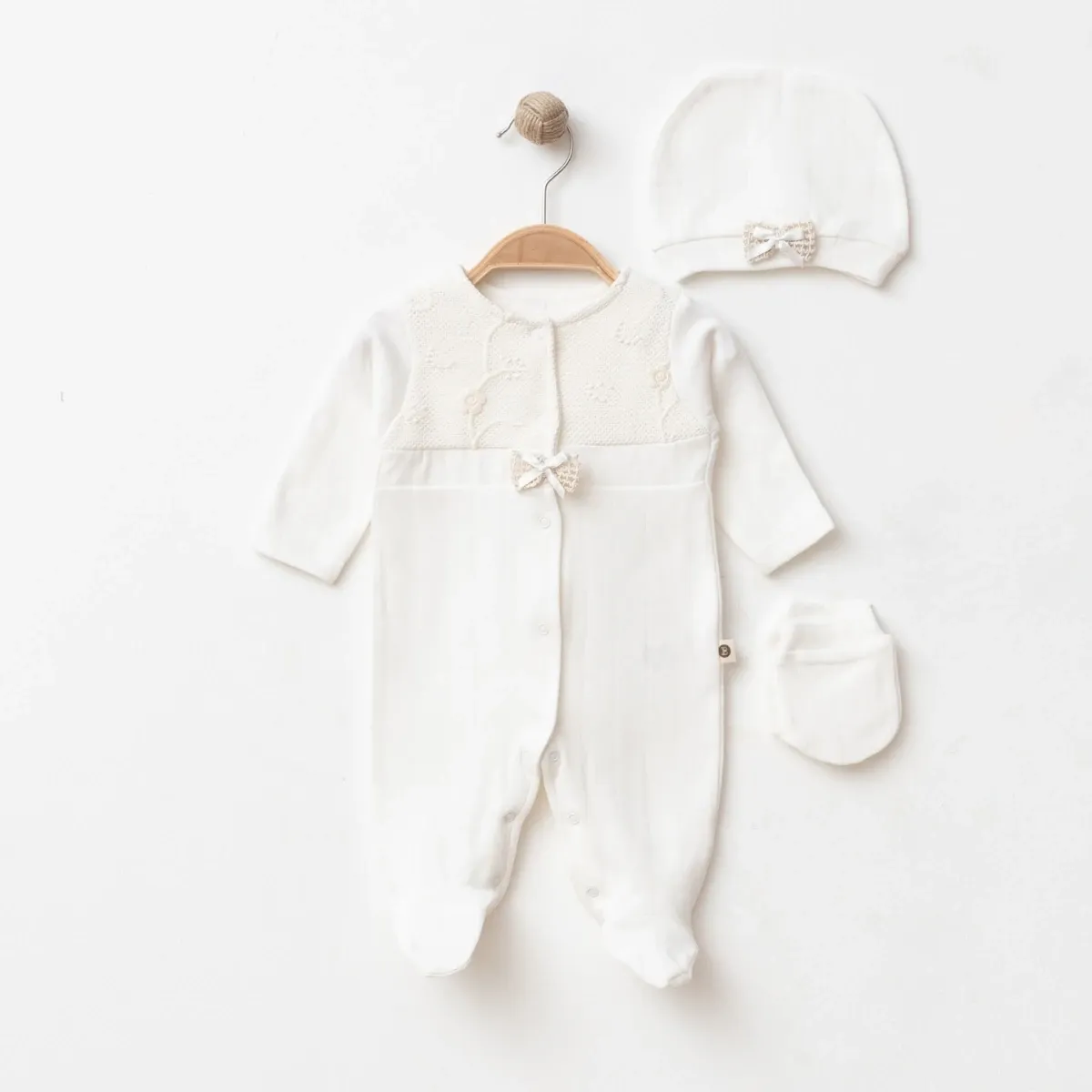 Baby Jumpsuit — Lace detail — 0/3-0/3-3/6 months — 2027IB