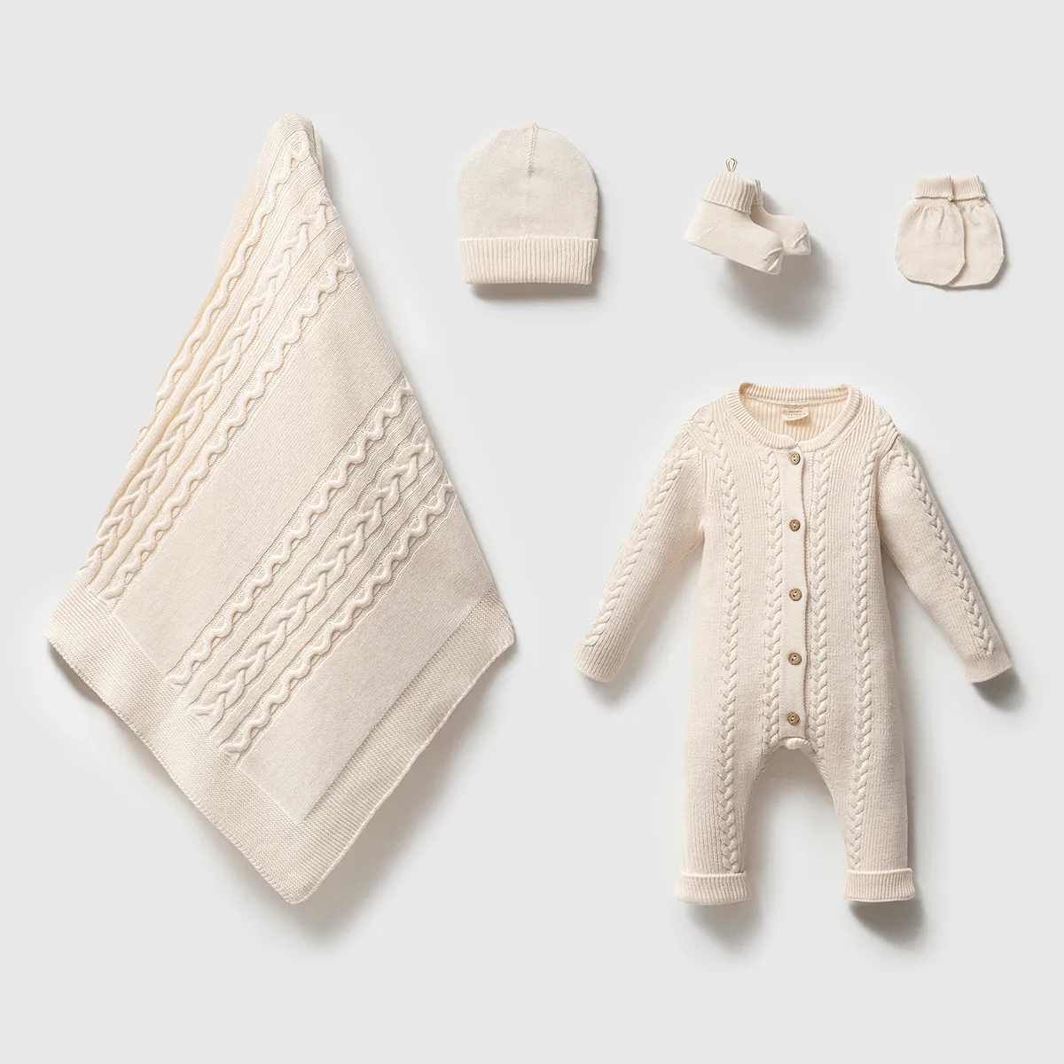 Newborn Going-Home Set — Set pieces: 5 — 0-3 months — 8264N
