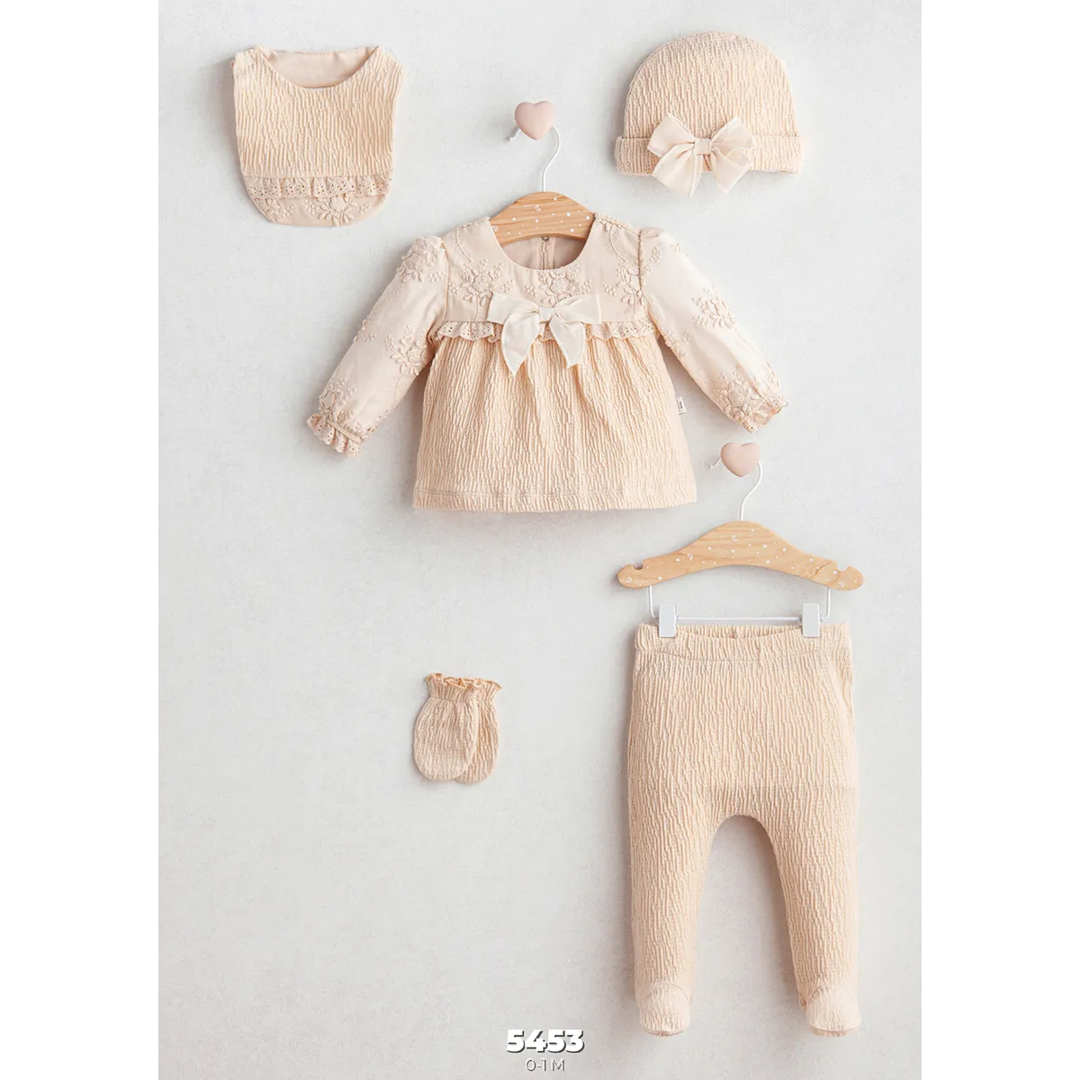 Newborn Going-Home Set — Set pieces: 5 — 0-1 months — 5453T