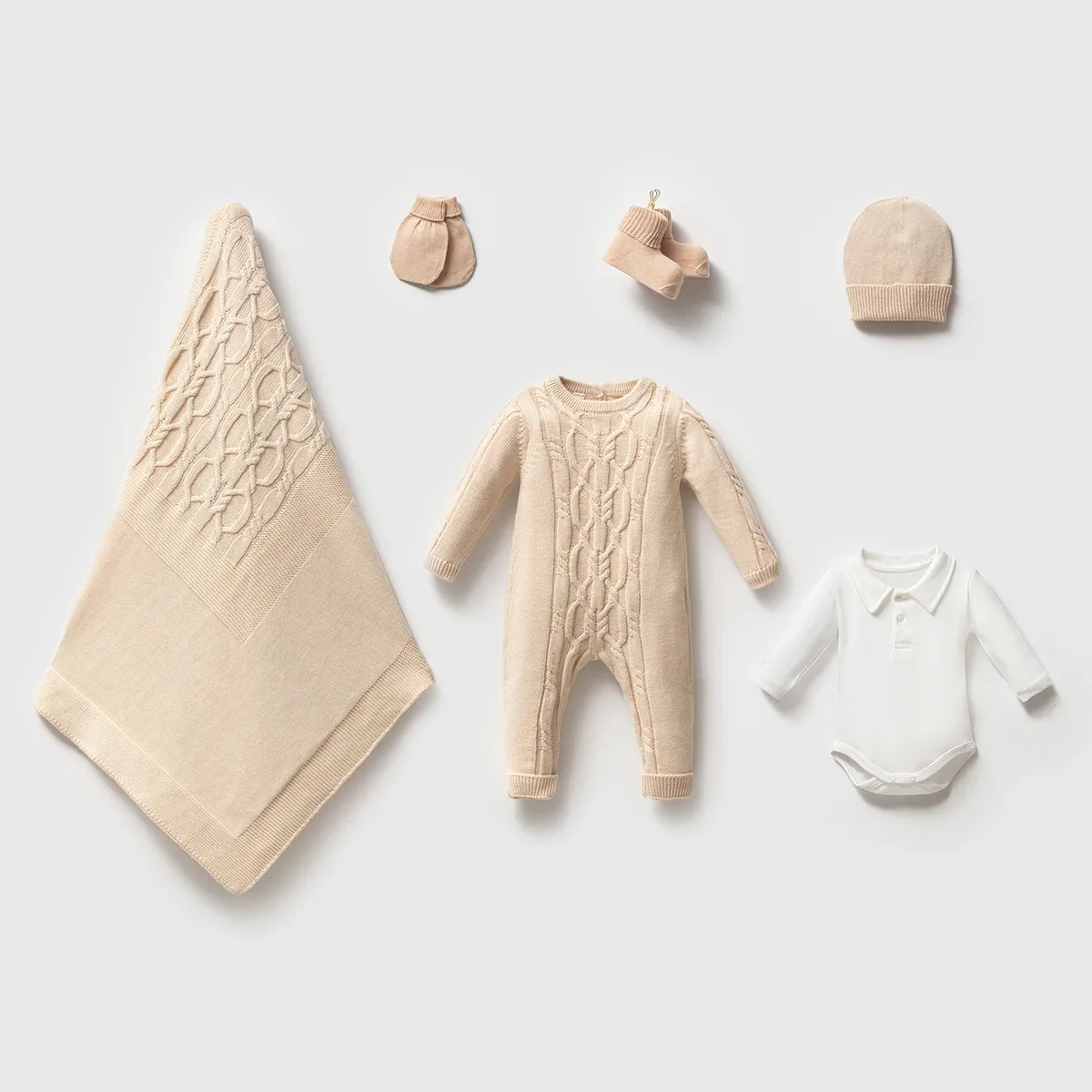 Newborn Going-Home Set — Set pieces: 5 — 0-3 months — 8284N