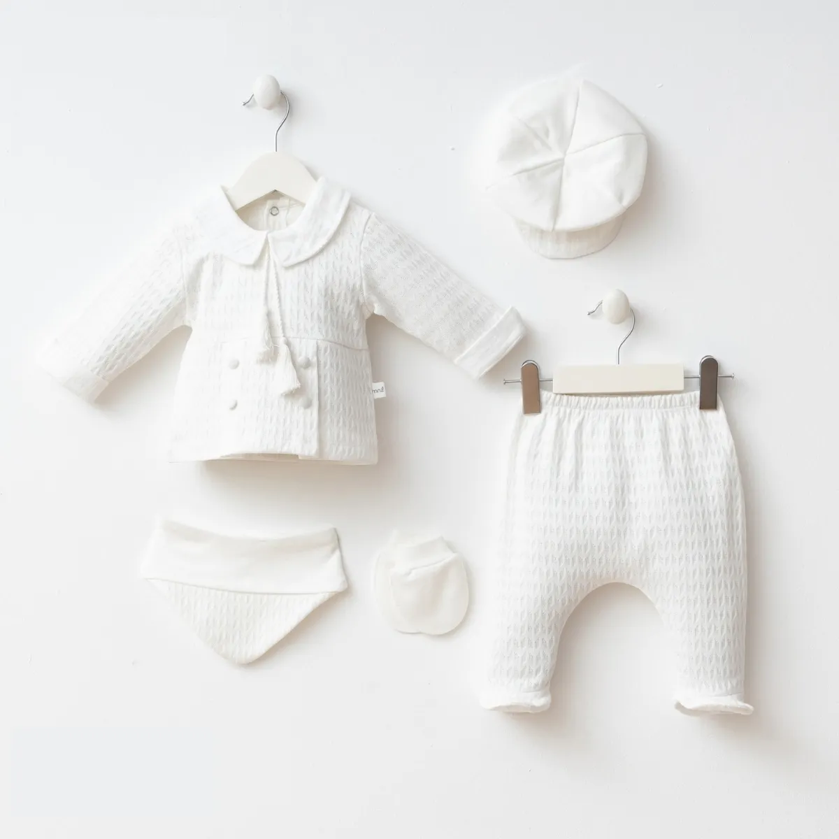 Newborn Going-Home Set — Set pieces: 5 — 0-3 months — 7088MZ