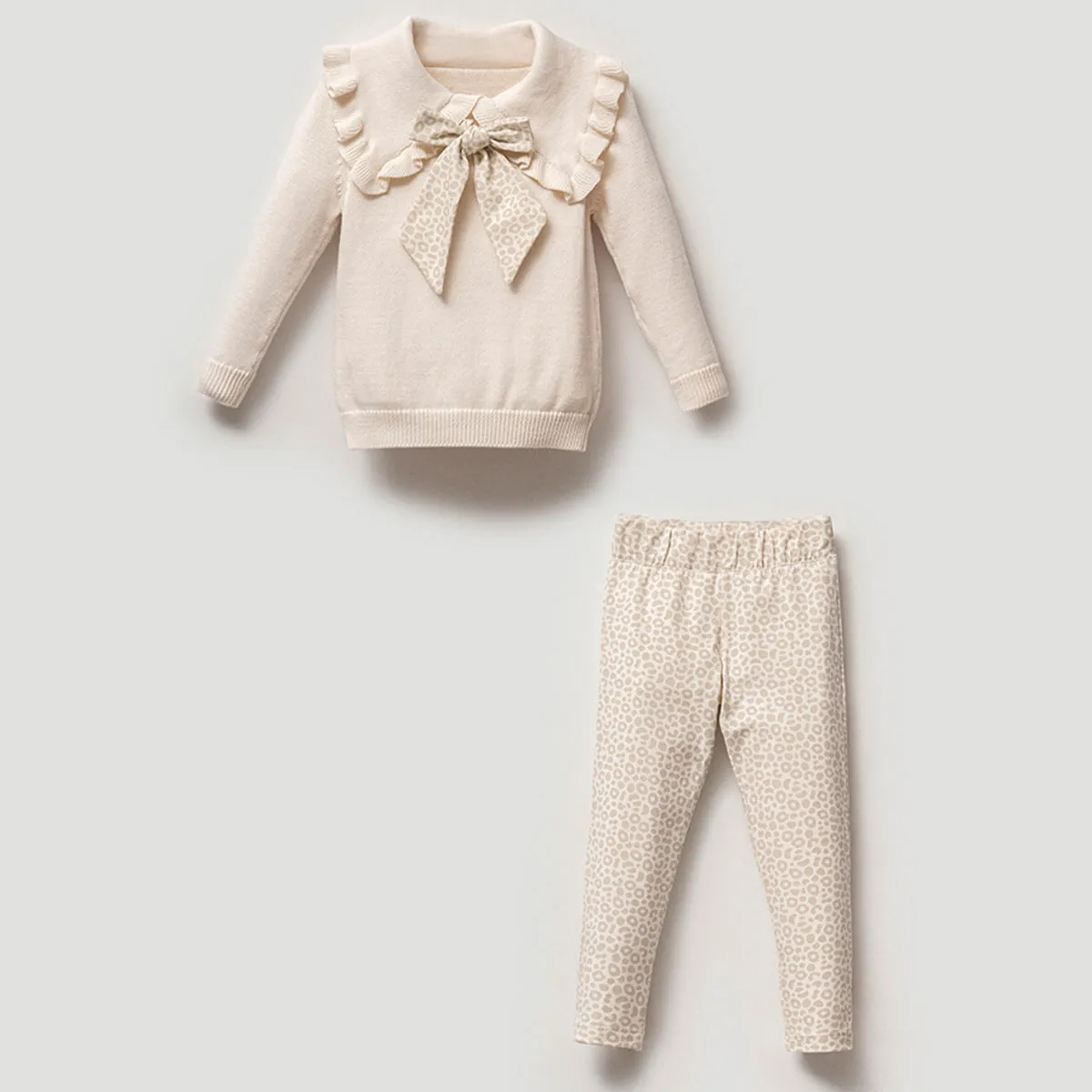 Pinafores, Skirts & Overalls — 2-3-4-5 years — 8207N