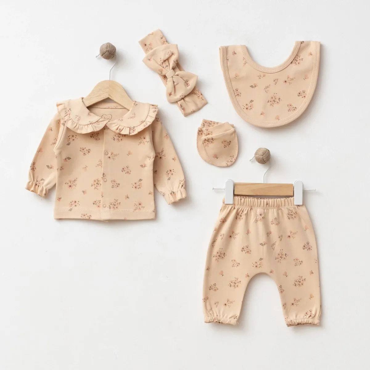 Newborn Going-Home Set — Set pieces: 5 — 0-3 months — 5087EB